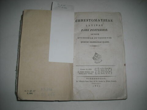 Ouvrage en latin : Chresthomathiae Latinae Pars Posterior ad usum Studiosae Juventutis Quartae Grammaticae Classis ayant appartenu au duc de Reichstadt., image 2/2
