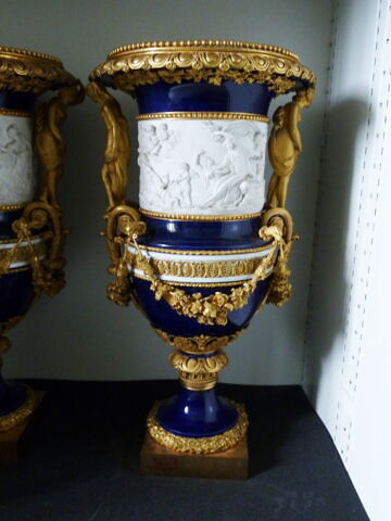 Vase (Vénus), monté en bronze doré, d'une paire, image 2/6