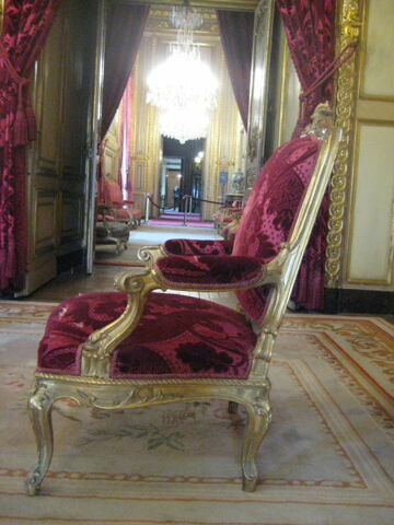 Fauteuil de style Louis XV., image 2/2