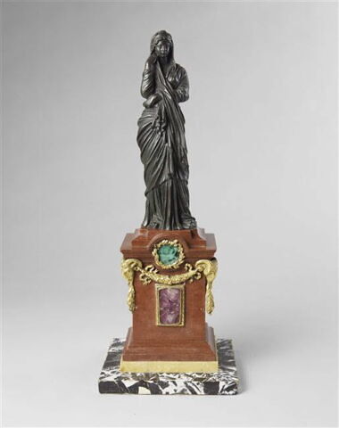 Statuette : Agrippine