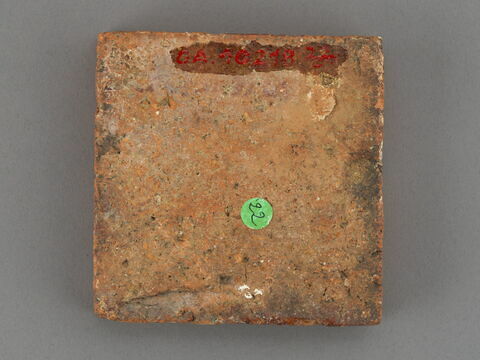 Carreau de pavement bicolore, d'un ensemble de deux (OA 10218 21 et 22), image 2/3