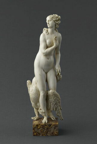 Statuette : Léda et le cygne
