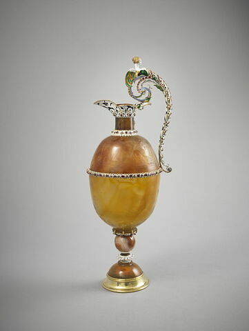 Aiguière en agate, image 2/6