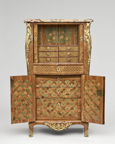 Secrétaire en armoire à marqueterie de scènes chinoises, image 2/17