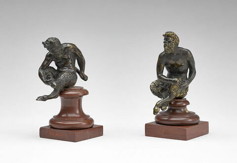 Statuette : satyre assis, image 2/4