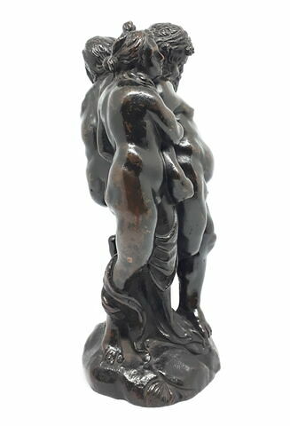 Groupe sculpté : Silène ivre, image 2/4