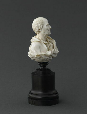Buste de François-Marie Arouet, dit Voltaire, image 6/8