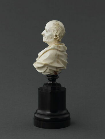 Buste de François-Marie Arouet, dit Voltaire, image 7/8