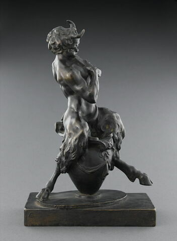 Statuette : satyre jouant de la flûte, image 4/4