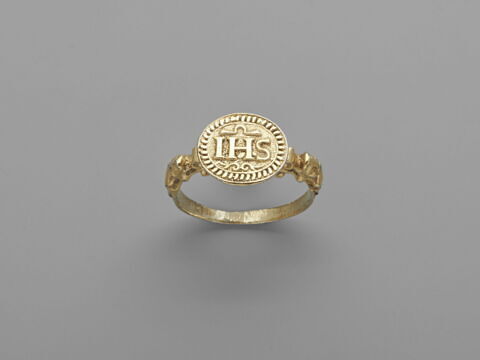Bague avec le monogramme IHS, image 3/5