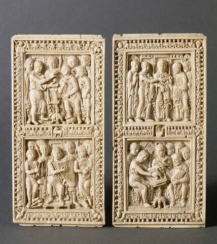 Plaque de reliure du psautier de Dagulf : David ordonnant la rédaction des Psaumes puis les chantant, image 5/5