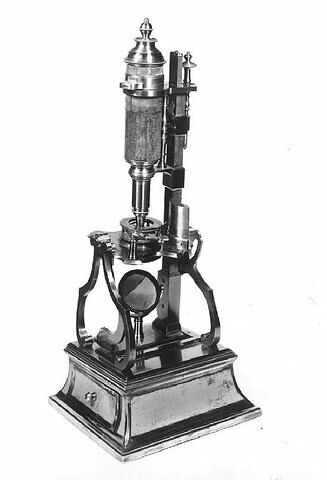 Microscope composé, image 7/7
