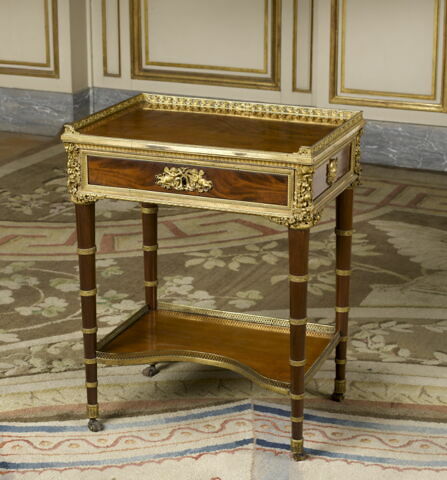 Table à ouvrage, image 10/14