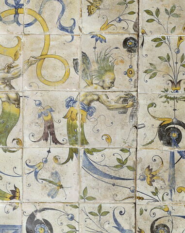 Marche d'autel de la chapelle du château de la Bâtie d'Urfé (Loire), image 9/13