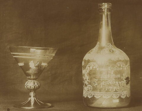 Bouteille : Armoiries, image 10/10