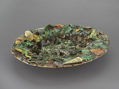 Plat ovale orné, image 3/10