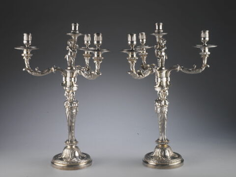 Flambeau à quatre bras de lumière, du service du roi d'Angleterre et de Hanovre George III d'une paire (OA 10610)