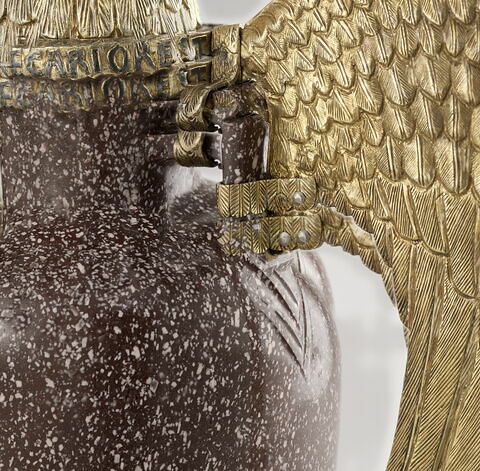 Aigle de Suger, image 15/17