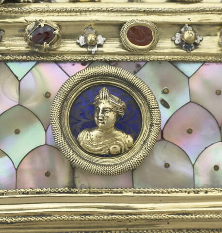 Coffret, image 16/38