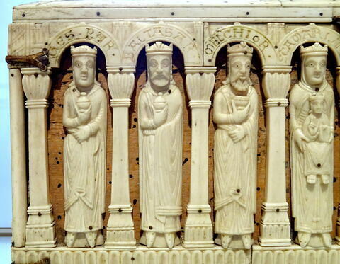 Coffret : la Vierge à l'Enfant et les Rois mages, le Christ et les apôtres, image 9/15