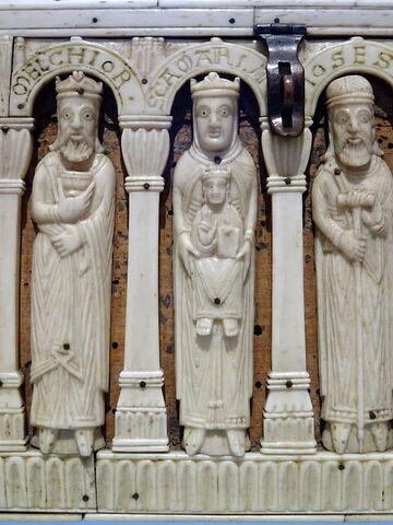 Coffret : la Vierge à l'Enfant et les Rois mages, le Christ et les apôtres, image 4/15
