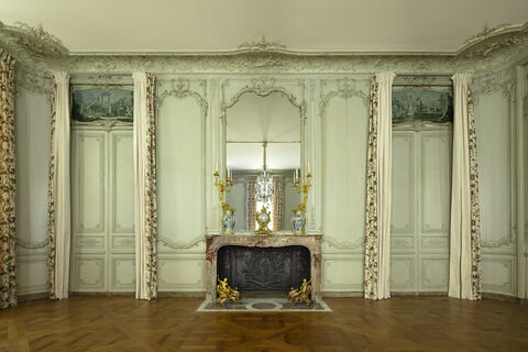 Ensemble des boiseries du salon d'Abondant