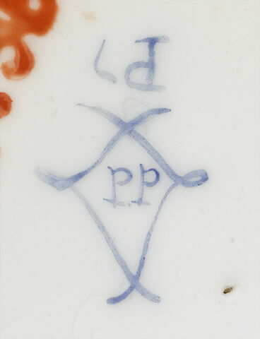 Tasse et soucoupe en porcelaine tendre, image 4/11