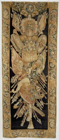 Panneau d'une paire d'entre-fenêtres à trophée d'armes, image 4/4