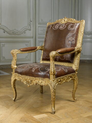 Fauteuil à la reine, d'un ensemble (avec le OA 11200, OA 11201, OA 12179 1, OA 12179 3, OA 12179 4 et OA 12180), image 6/13