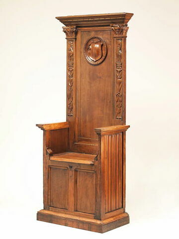 Chaire à haut dossier et coffre d'entrejambe, image 3/9