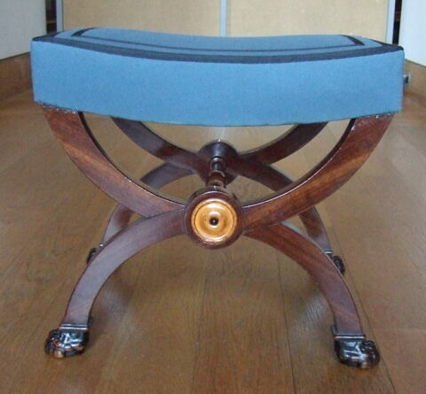 Tabouret du salon de Madame Récamier (OA 11384 à 11391), image 2/7