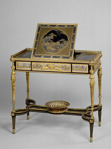 Petite table à écrire à pupitre du Cabinet intérieur de Saint Cloud, image 14/16