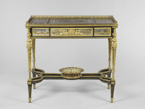 Petite table à écrire à pupitre du Cabinet intérieur de Saint Cloud