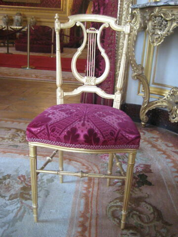 Chaise légère.