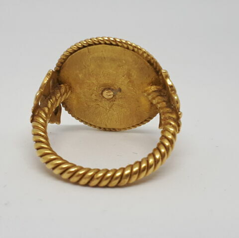 Bague : sainte Marguerite ou sainte Marthe?, image 3/7