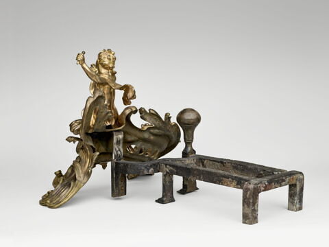 Feu surmonté de la figure d'Amphitrite (avec OA 5147 1), image 3/3