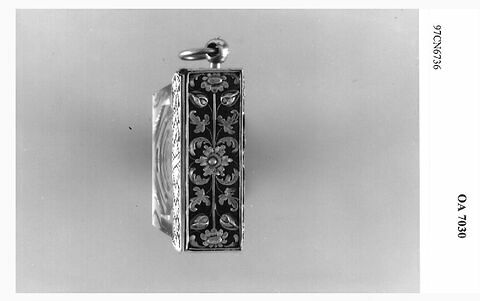 Montre carrée, image 2/10