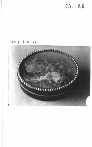 Tabatière ovale, image 2/2