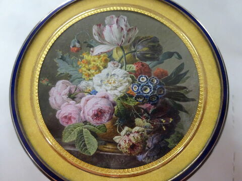 Bonbonnière ronde, image 2/3