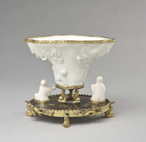 Vase de porcelaine de Chine blanc monté, image 2/4