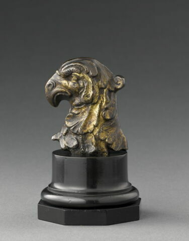 Statuette : tête de rapace, image 5/5