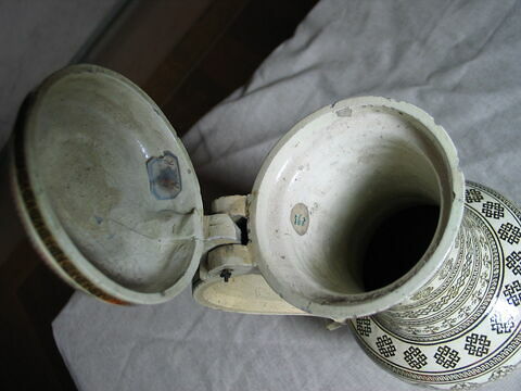 Coquemar : armes des Montmorency-Laval, image 7/13