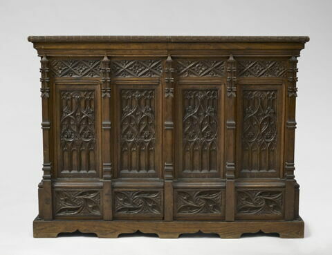 Meuble d'applique en forme de coffre