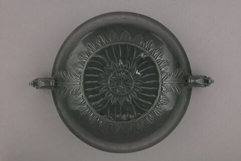 Coupe indienne portant un poème de l'empereur Qianlong, image 2/11
