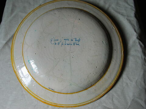 Plat rond : l'enlèvement d'Hélène, image 5/8