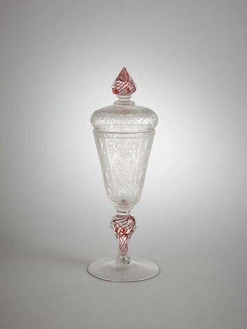 Verre de Bohême couvert