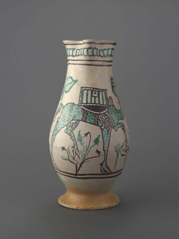 Cruche à bec trilobé : dromadaire