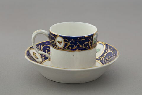 Tasse litron et soucoupe