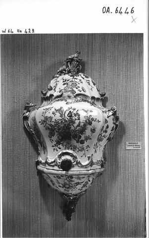 Fontaine d'applique, image 9/9