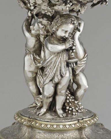 Coupe d'un ensemble de quatre (OA 12519 1 à OA 12519 4) du surtout de table du duc de Luynes (1802-1867), image 6/15